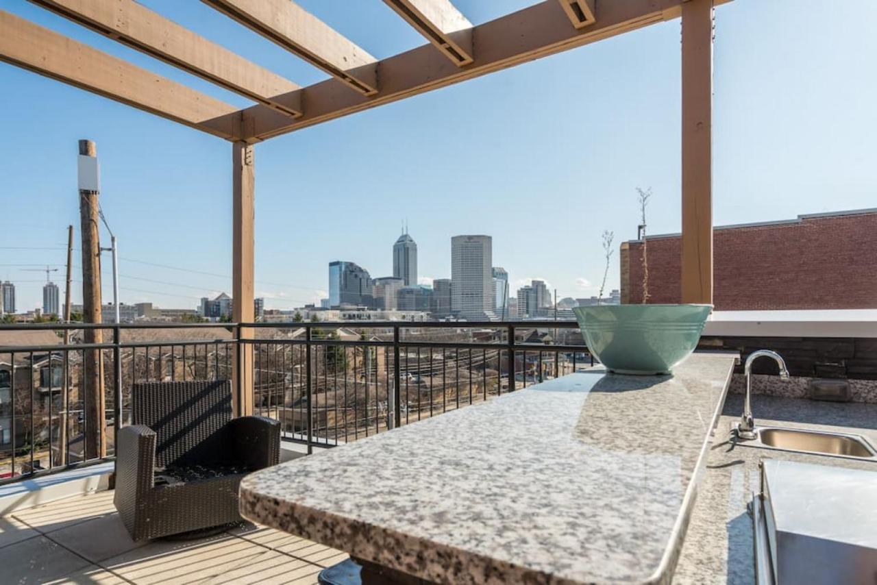 Private Bed Downtown Indy - Shared Indianápolis Exterior foto